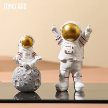 Load image into Gallery viewer, 3pcs Nordic Astronaut Figurines Resin Sculpture Modern Home Decor Miniatures Table Ornaments Cosmonaut Figure Home Decorative