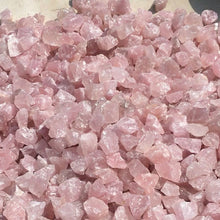 Load image into Gallery viewer, 100g Natural Raw Crystal Pink Rose Quartz Crystal Minerals Specimen Healing Crystal Love Natural Stones and Fish Tank Decor
